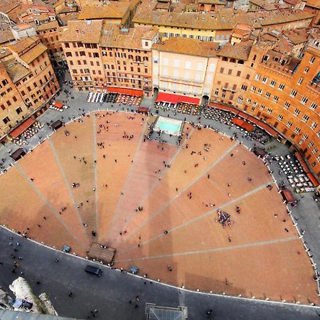 Stilmoderno Nice Apartment In Siena'S Historic Center, Just Steps From Piazza Del Campo Exterior photo